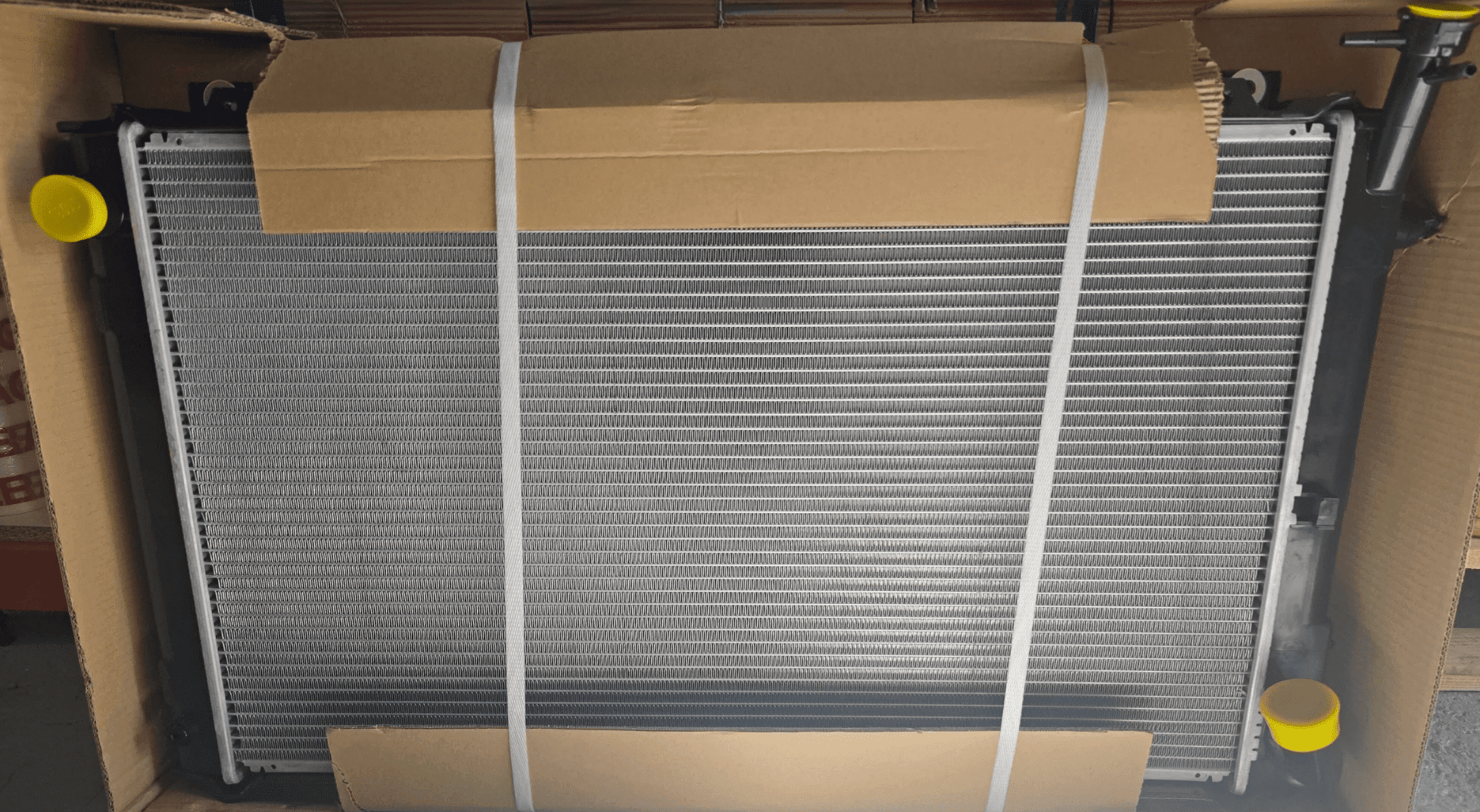 Radiador para Nissan Patrol K260 motores RD28T + RD28 - 2
