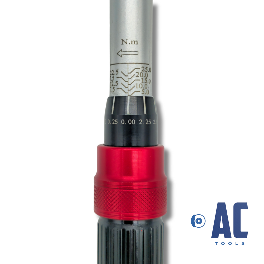 Llave dinamometrica 5-25 nM con carraca de 1/4 NUEVA, con estuche y certificado. - 2